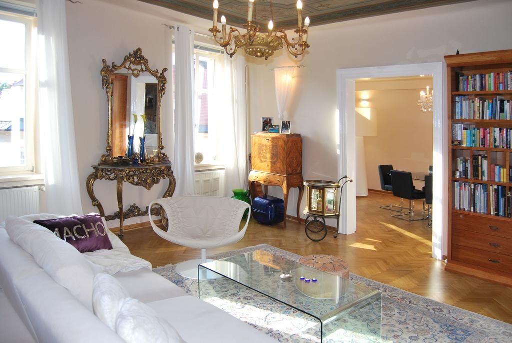 Neoclassical Luxury Apartment Ljubljana Buitenkant foto